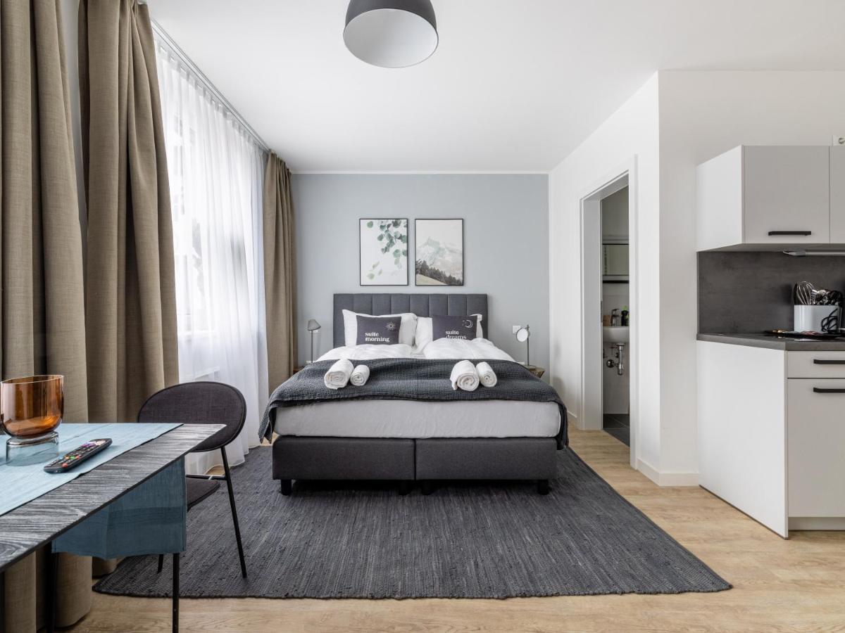 Suite M